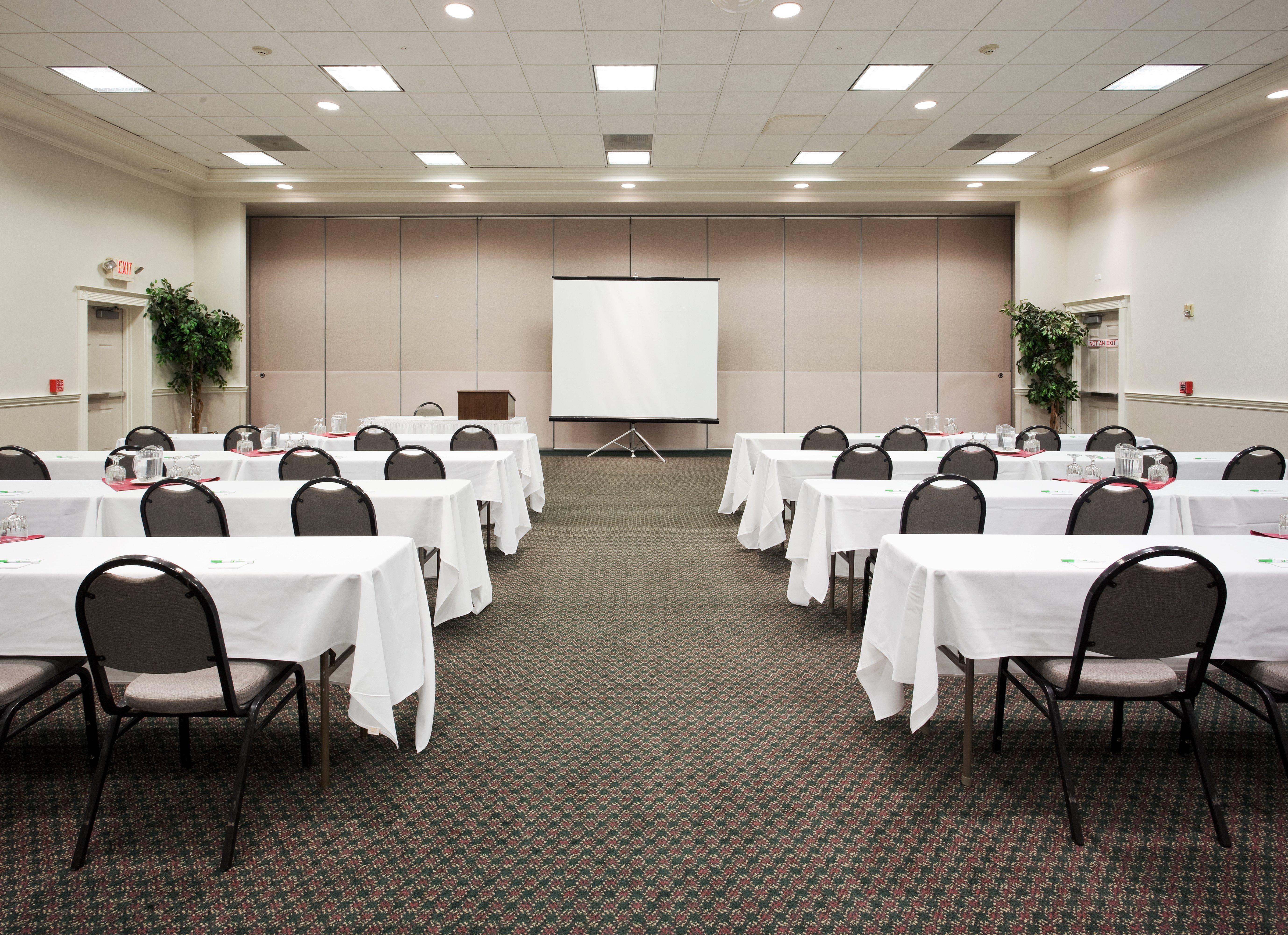 Holiday Inn Redding By Ihg Bagian luar foto
