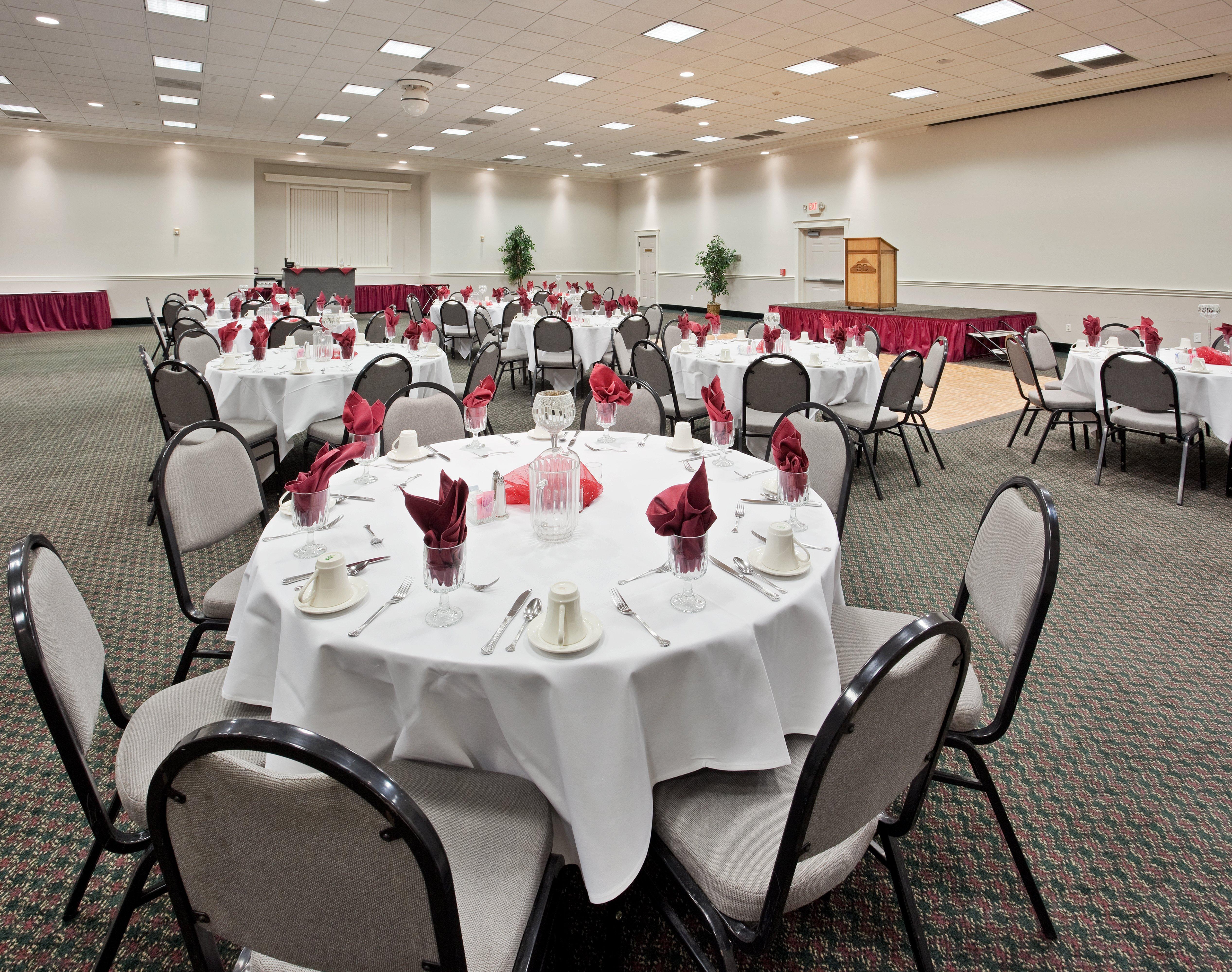 Holiday Inn Redding By Ihg Bagian luar foto