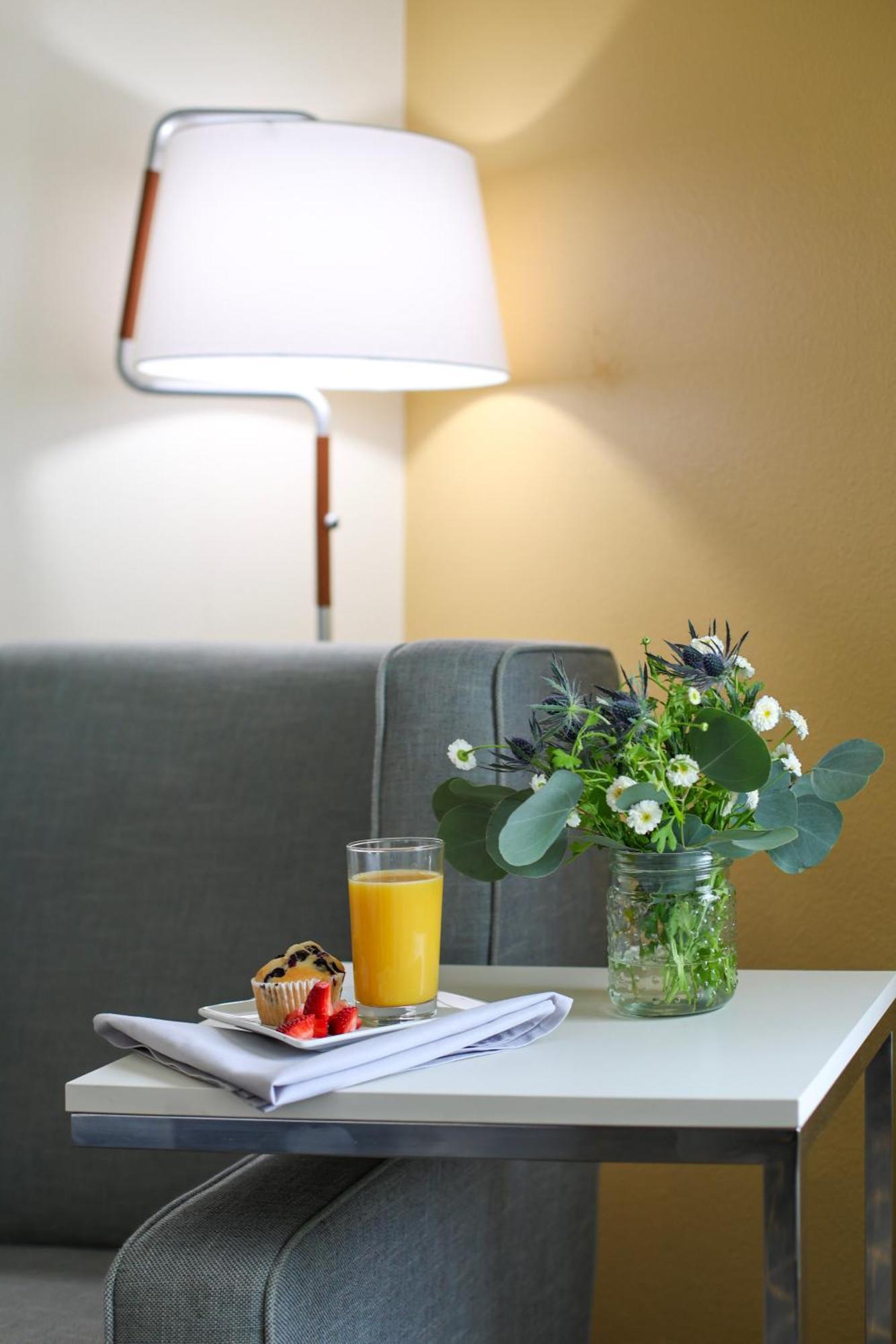 Holiday Inn Redding By Ihg Bagian luar foto