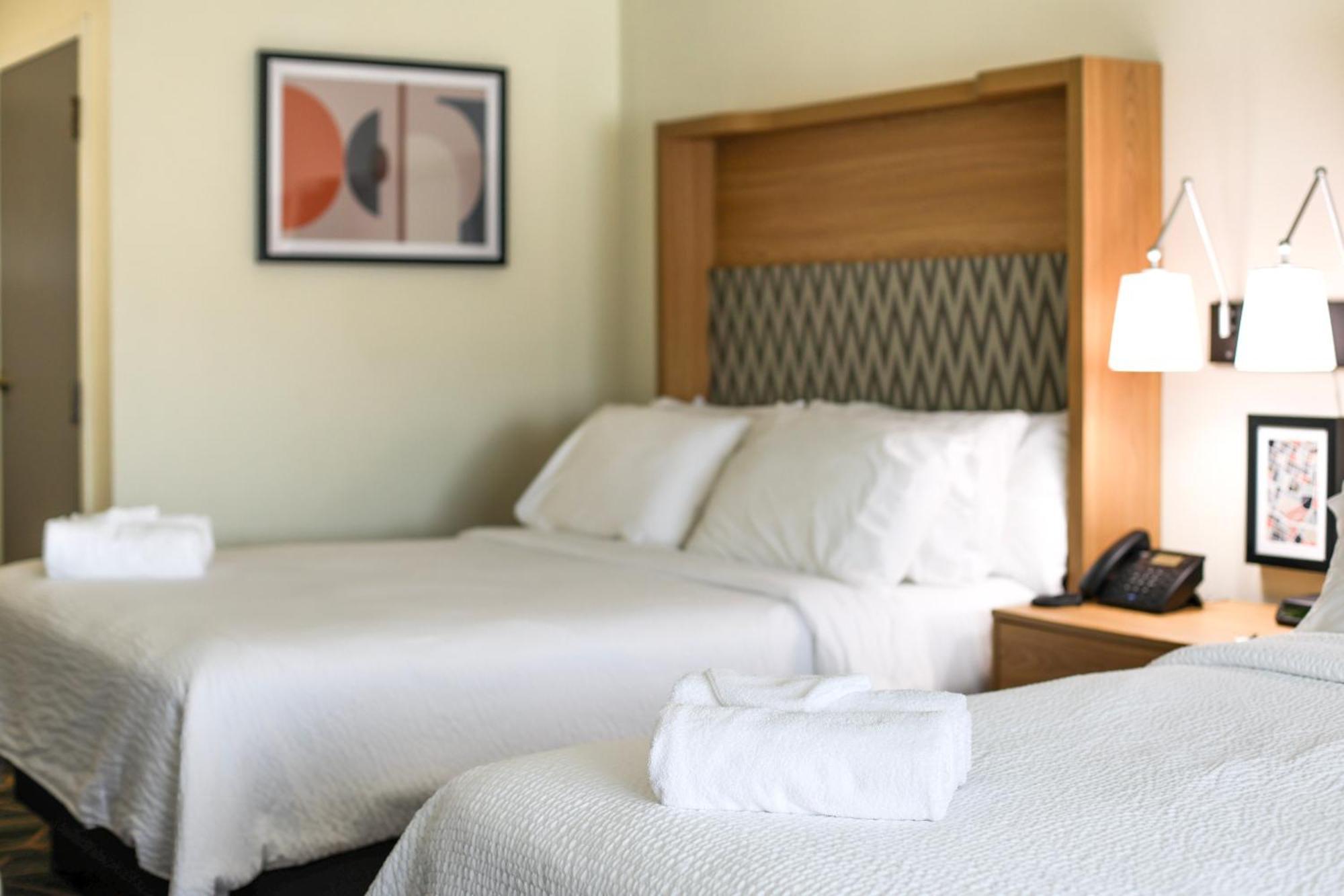 Holiday Inn Redding By Ihg Bagian luar foto