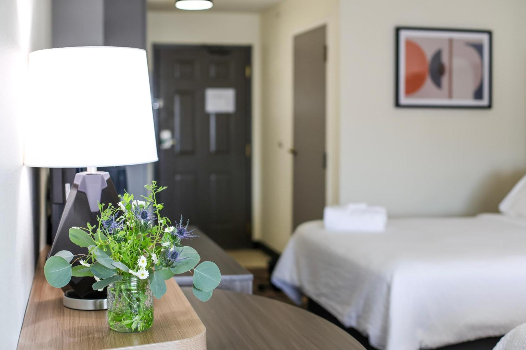 Holiday Inn Redding By Ihg Bagian luar foto