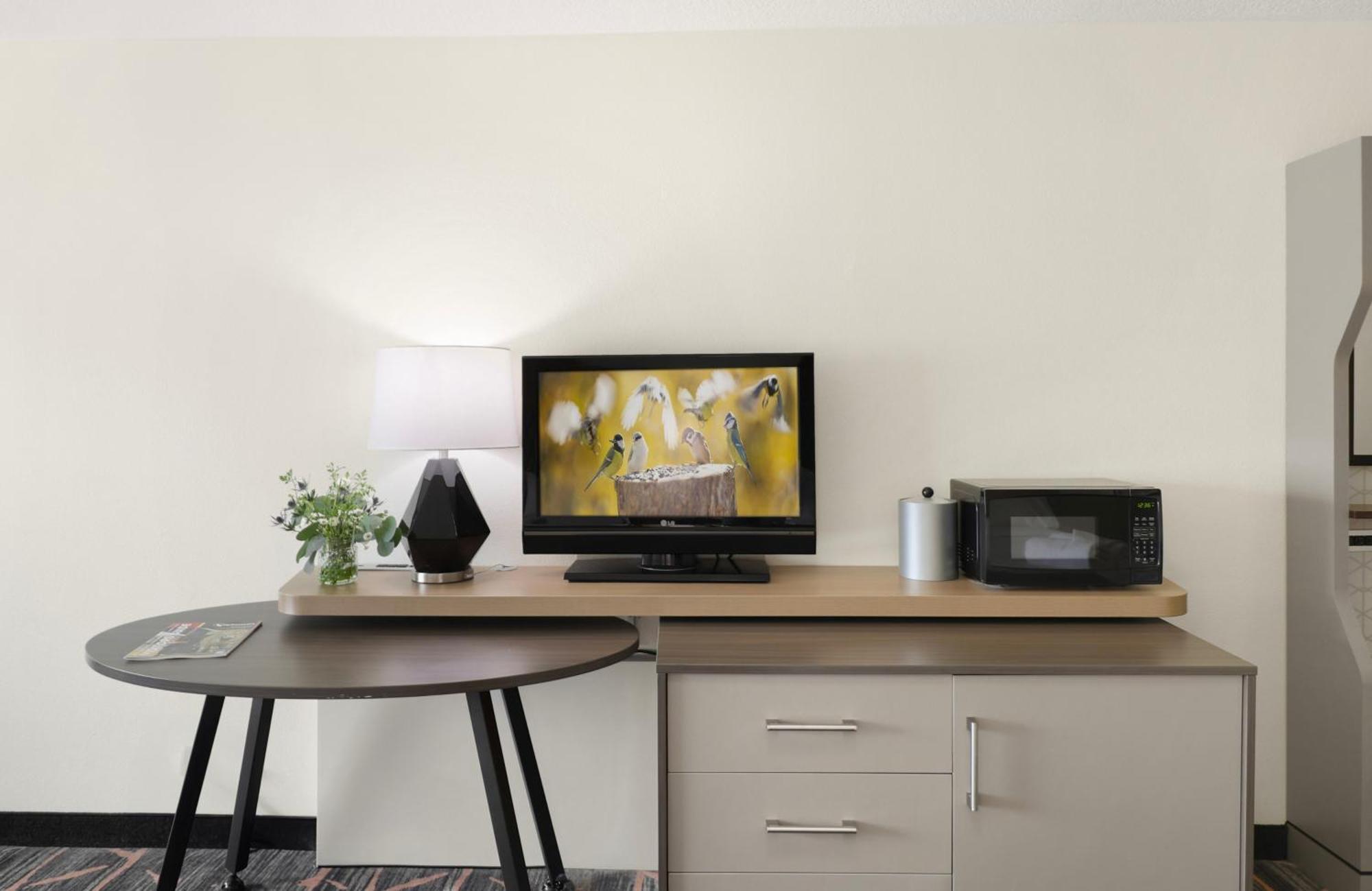 Holiday Inn Redding By Ihg Bagian luar foto
